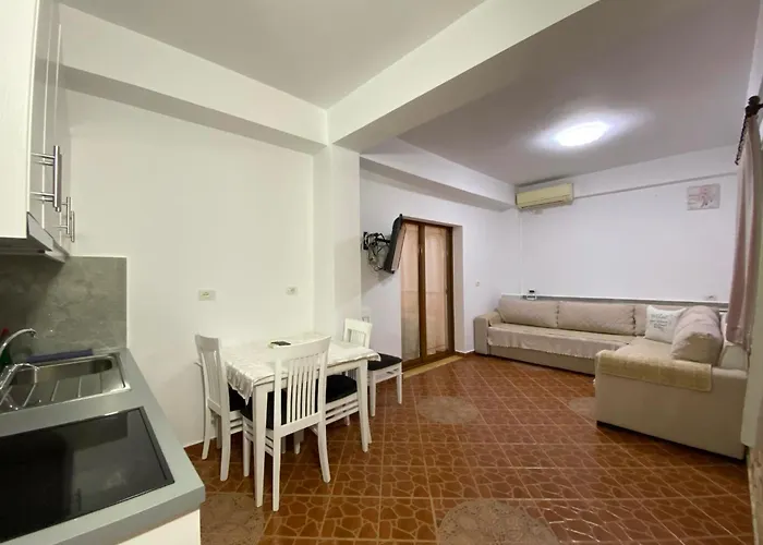 Villa Earta & Leo Ksamil